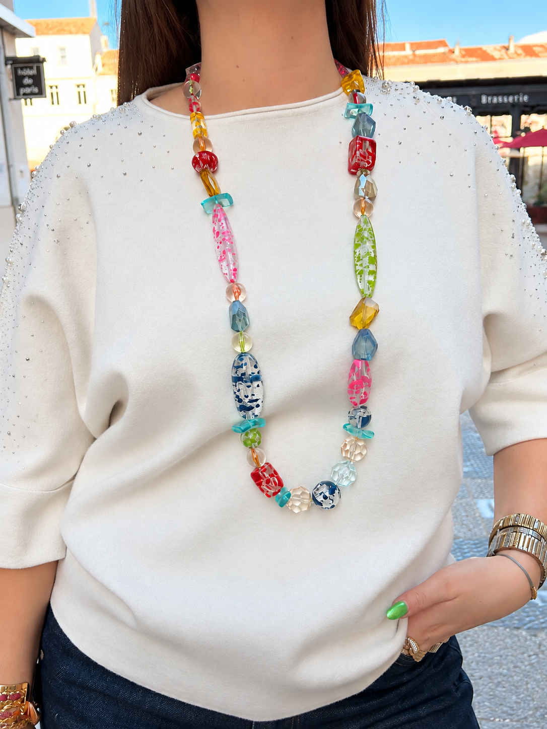Collier Sautoir Multi Pop Francine Bramli Paris avec perles multicolores graphiques et translucides