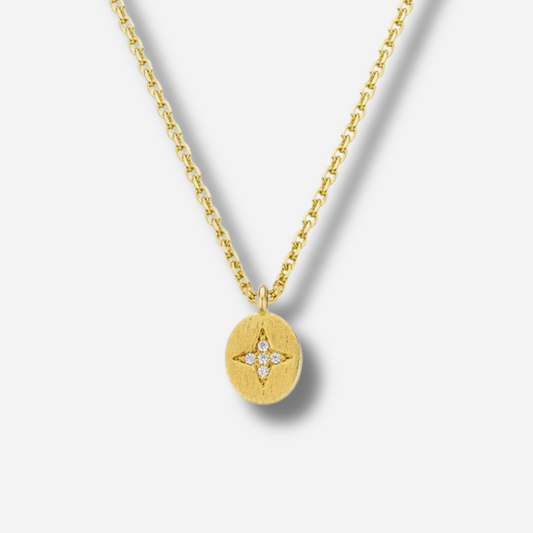 Collier Star Lover Mya Bay doré avec pendentif étoile serti de cristaux