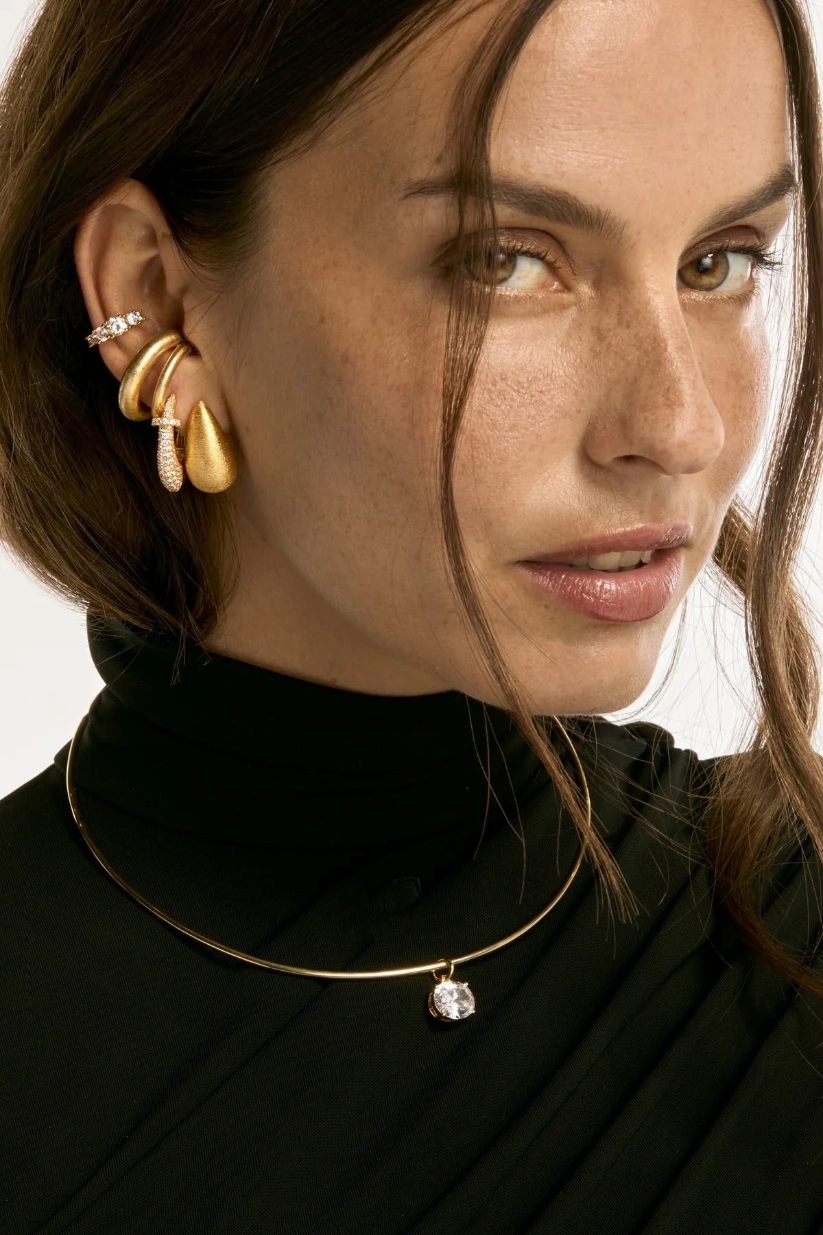 Collier Torque Gold MYA BAY rigide doré avec chaîne d’extension