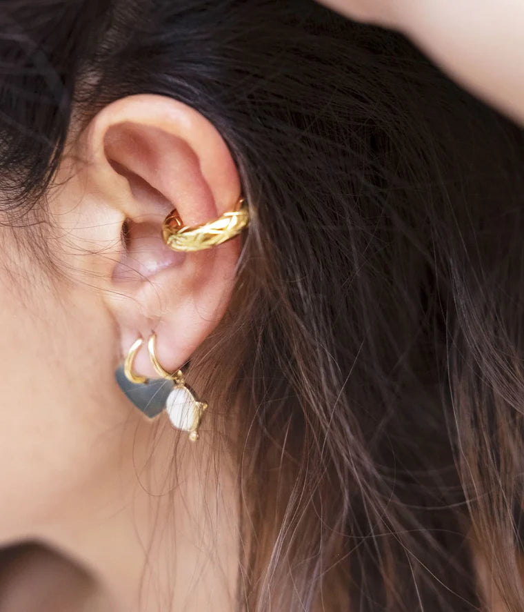 Ear Cuff Cetides ZAG doré texturé bijou d’oreille sans piercing
