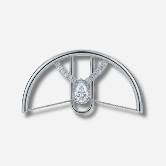 Earcuff Gabrielle GELA en argent 925 porté sur l’hélix sans perçage