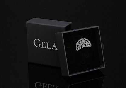 Earcuff Gigi GELA argent 925 porté sur l’hélix sans perçage
