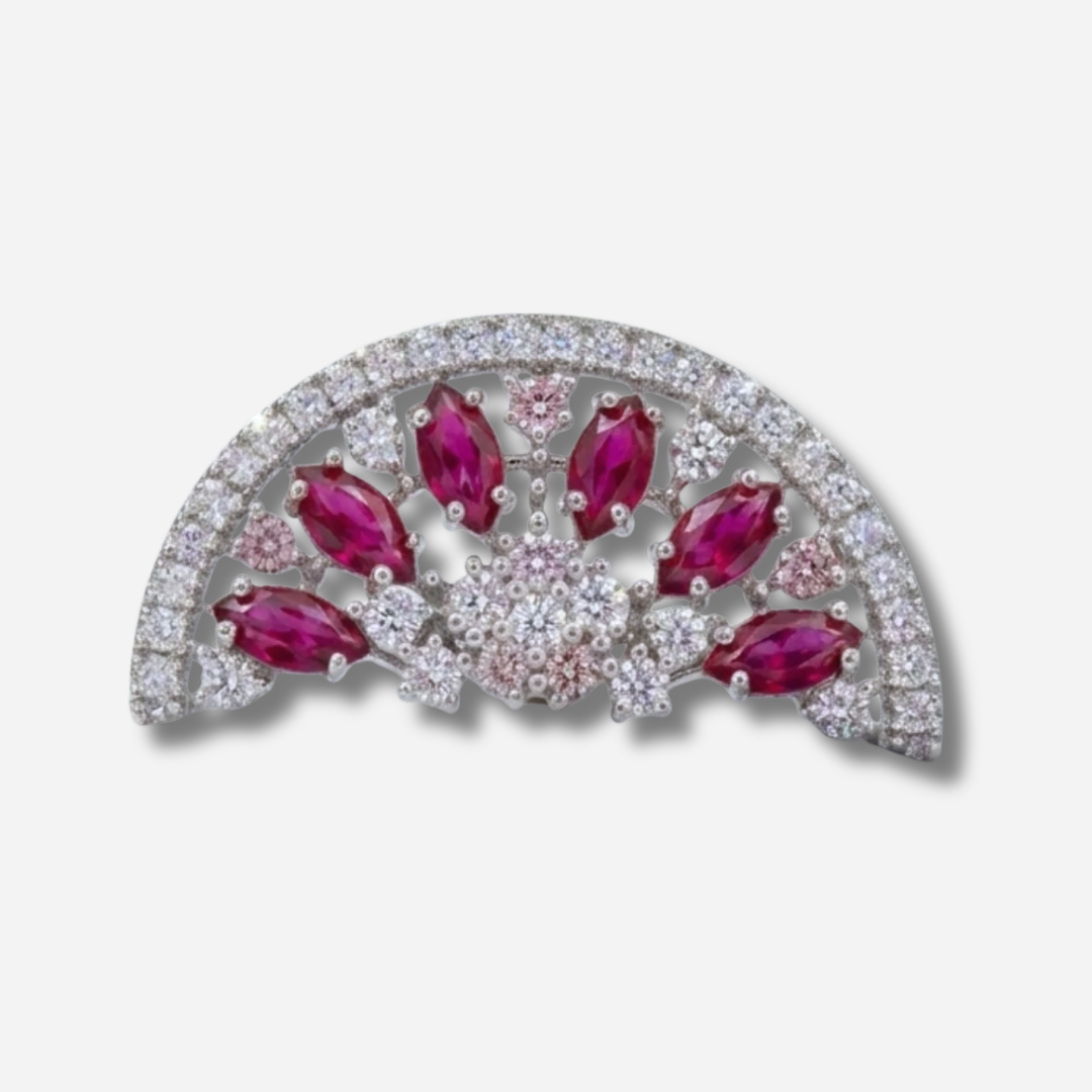 Earcuff Iris Rose GELA argent 925 porté sur l’hélix sans perçage