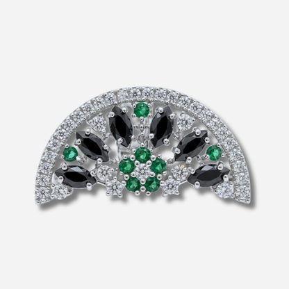 Earcuff Iris Vert GELA argent 925 porté sur l’hélix sans perçage