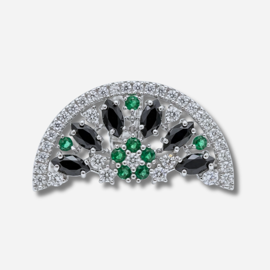 Earcuff Iris Vert GELA argent 925 porté sur l’hélix sans perçage