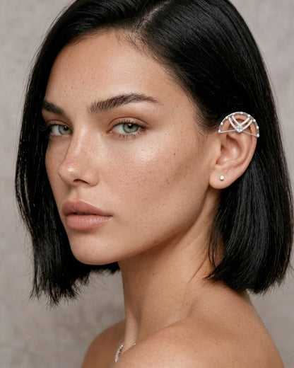 Earcuff Kylie GELA argent 925 porté sur l’hélix sans perçage