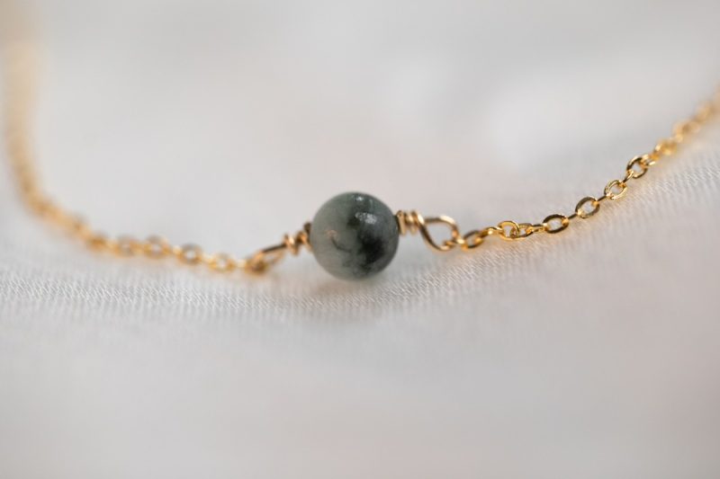 BRACELET- LIEN AVEC PIERRES