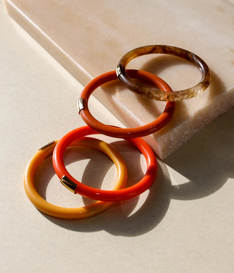 Jonc Bangkok résine colorée bracelet rigide femme détail doré tendance Divinity Sète