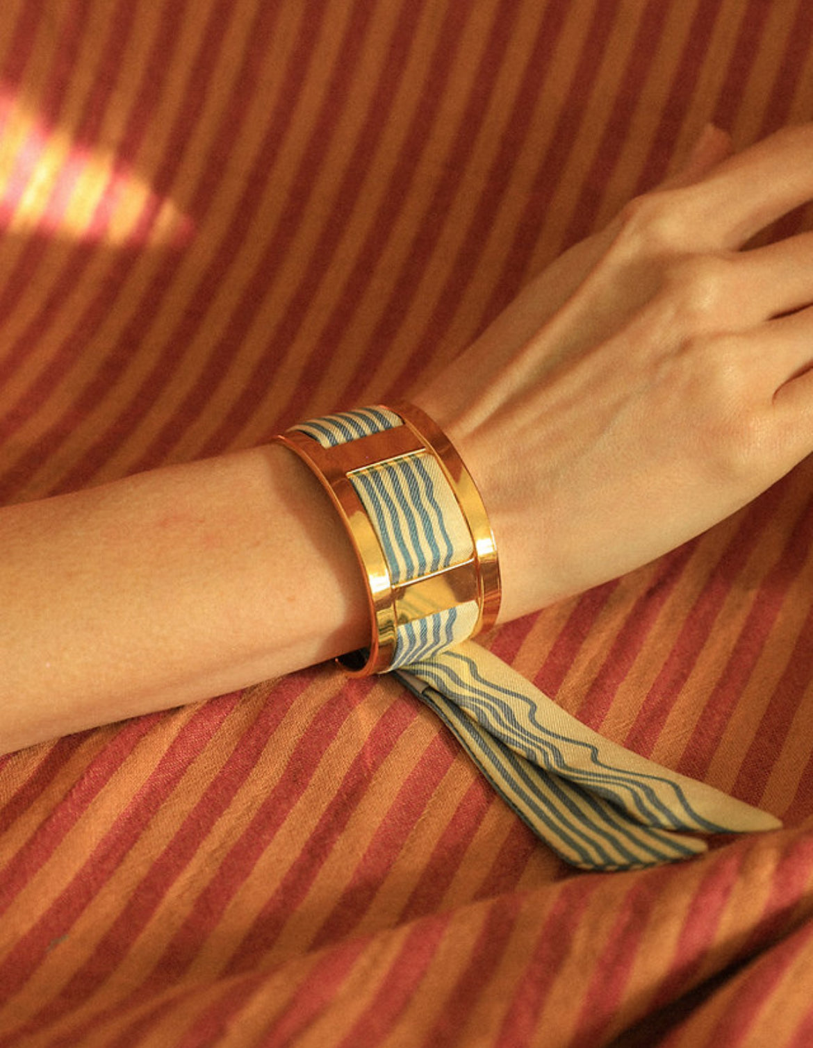 manchette-an-nee-annee-divinity-sete