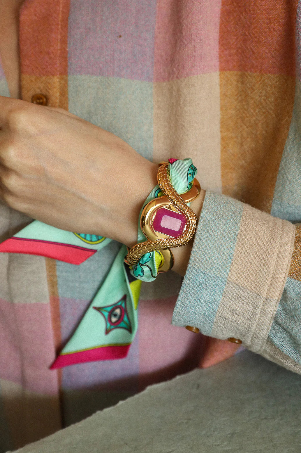 Bracelet foulard manchette caiman agathe fuchsia Divinity Sete