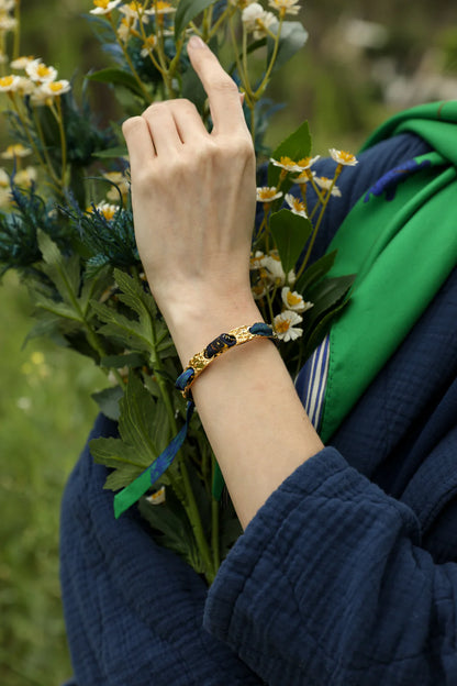 Manchette doree fine ajouree bijou foulard Divinity Sete