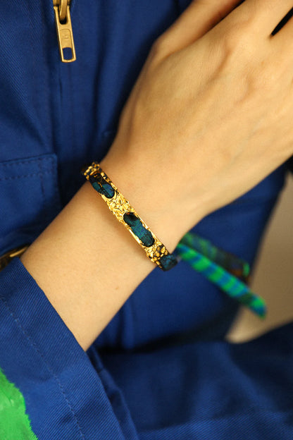 Bracelet foulard manchette elegante doree motif vegetal
