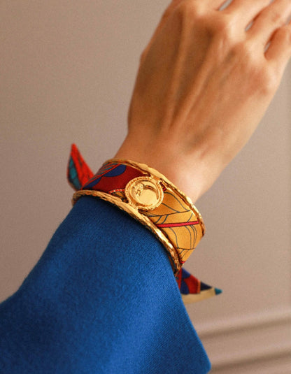 Manchette lune doree bracelet foulard bijou symbolique femme