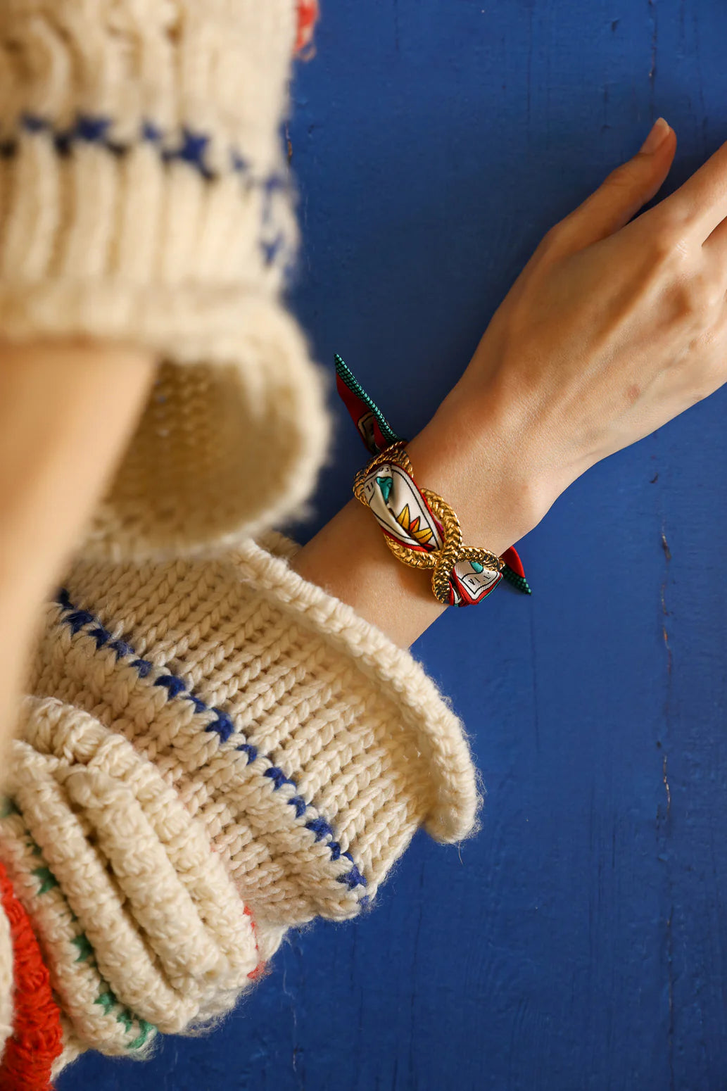 Bijou manchette effet chaine doree accessoire femme