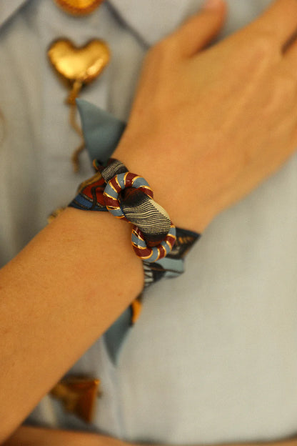 Ornement BIM Annee bordeaux bleu dore accessoire foulard bracelet