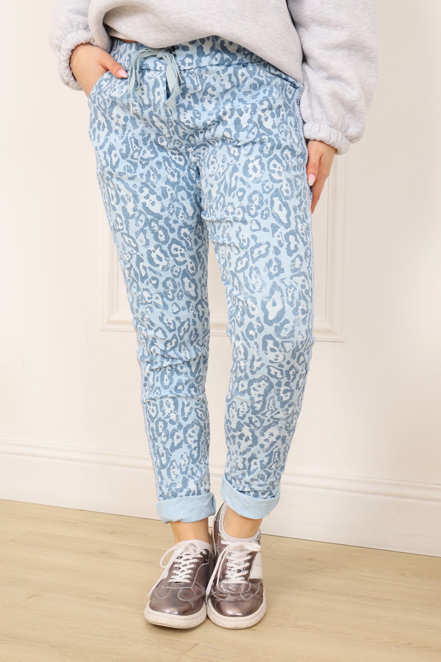 Pantalon imprimé femme fluide taille élastique Pantalon Leana Divinity