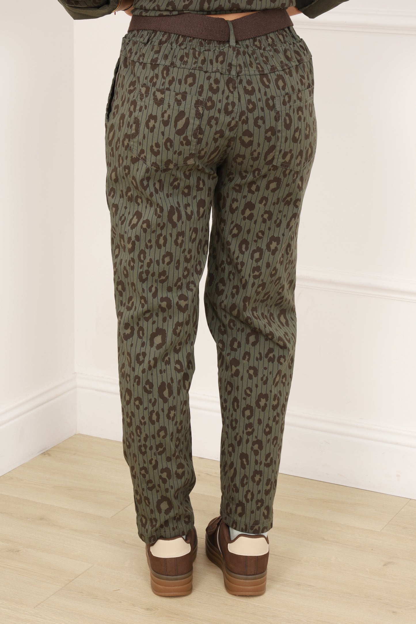 pantalon-oriana-madeinitaly-divinity-sete