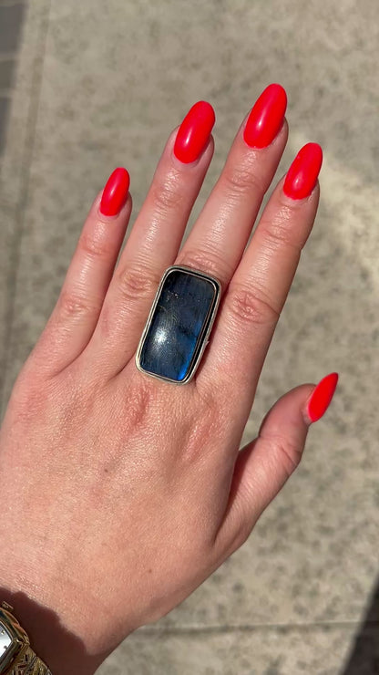 Bague pierre labradorite rectangle reflets bleus intenses