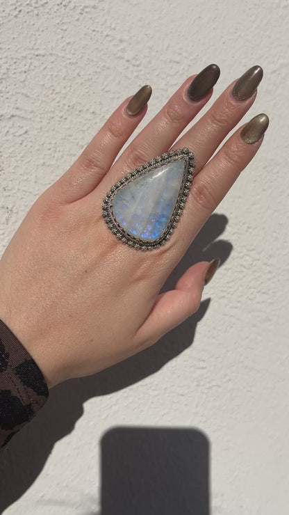 BAGUE - PIERRE DE LUNE ARC EN CIEL GOUTTE ARGENT 925
