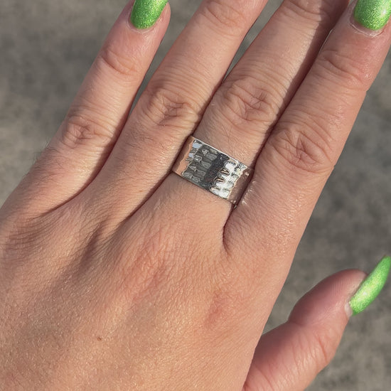Bague Tribu 8 réglable en argent 925 martelé pour femme – Divinity Sète
