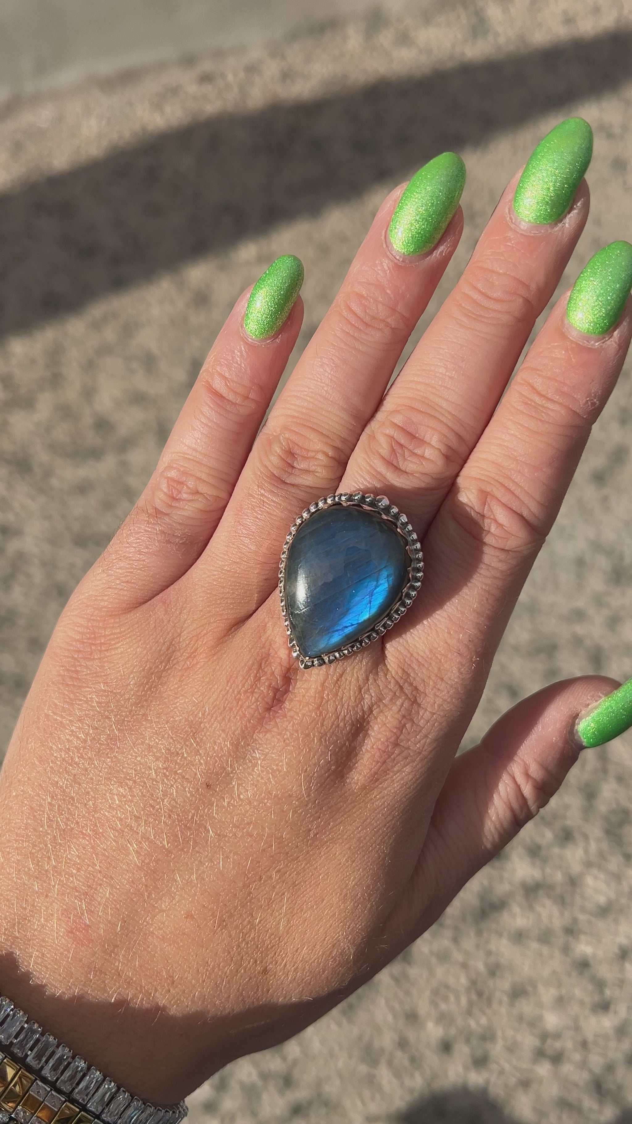 Bague Labradorite Goutte S réglable en argent 925 avec pierre naturelle bleue

