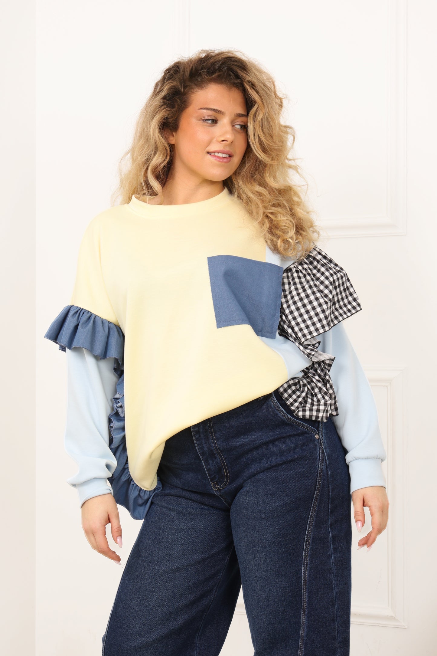 Pull femme original porté