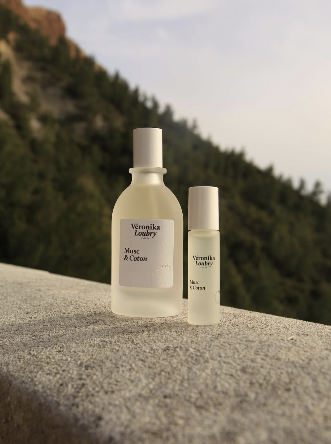 Roll-on parfumé Musc & Coton Véronika Loubry 10 ml aux notes de fleur de coton, musc et vanille