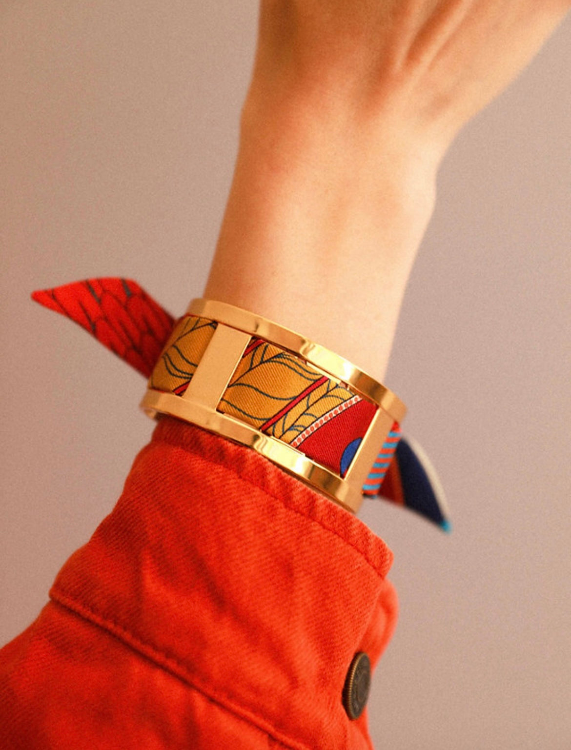Ruban Annee multicolore motif artistique manchette