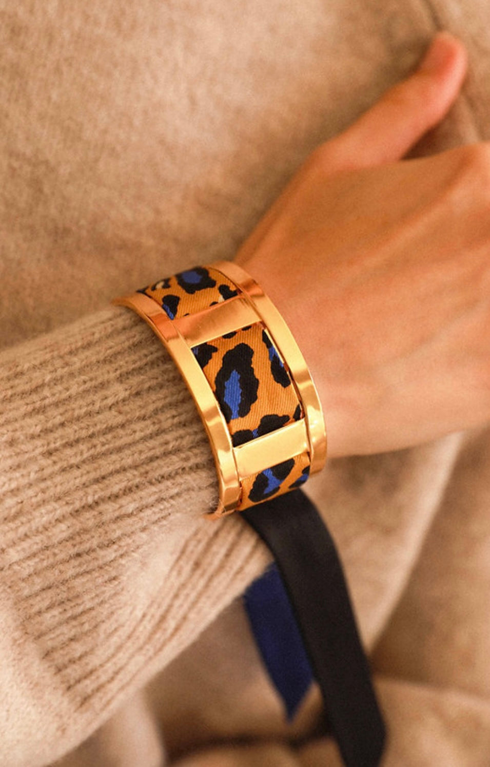 Ruban 2 cm leopard bleu jaune manchette femme Annee