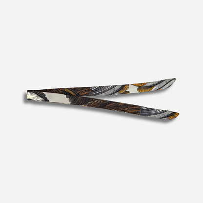 Ruban en soie 1 cm Aigle Gris Foncé An-née motif plumes gris brun et ocre
