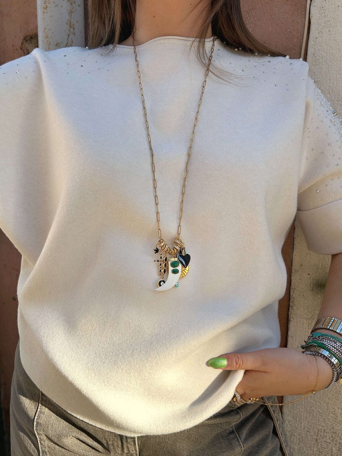 Sautoir Grigri Corne Blanche Madamirma avec malachite et talismans